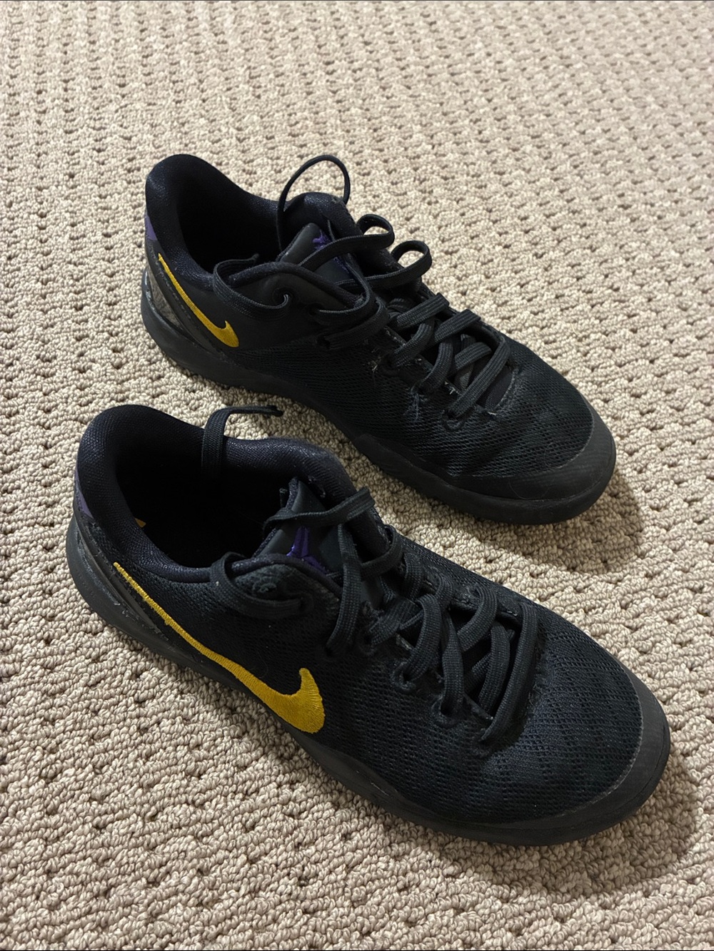 Nike kids size 2Y Black Athletic Sneakers with Yellow Swoosh
